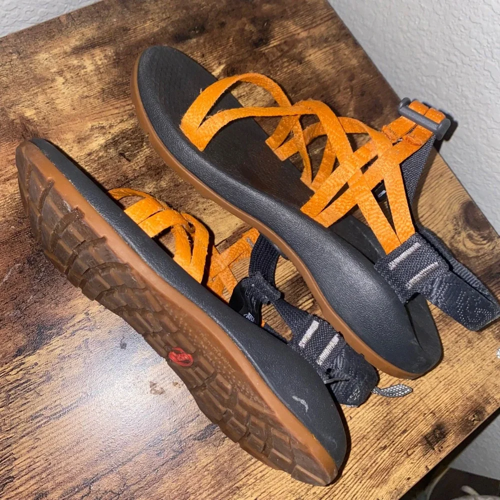 Chaco‎ Kids Sandals Size 5 Women's 6-6.5 Orange Straps Adjustable Hiking Shoes
